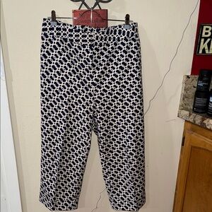 Elegant Women's Navy and White Geometric Capris